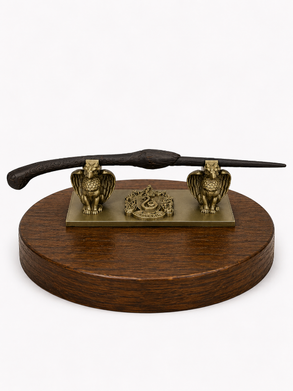 Producto - Varita mágica + soporte temático: Hogwarts