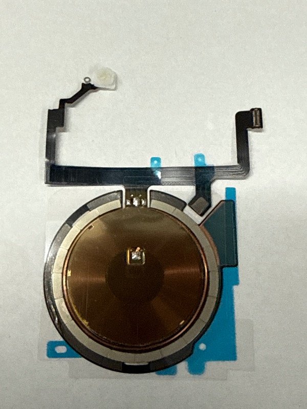 Producto - FLEX FLASH IPHONE 14 PLUS CON IMAN + CARGA INALAMBRICA