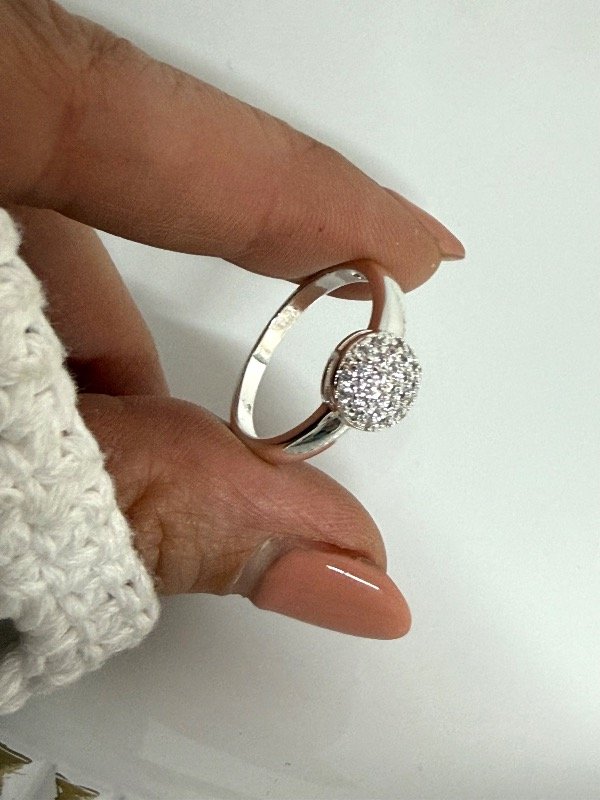 Producto - NB831 Anillo circulo con micropave cristal