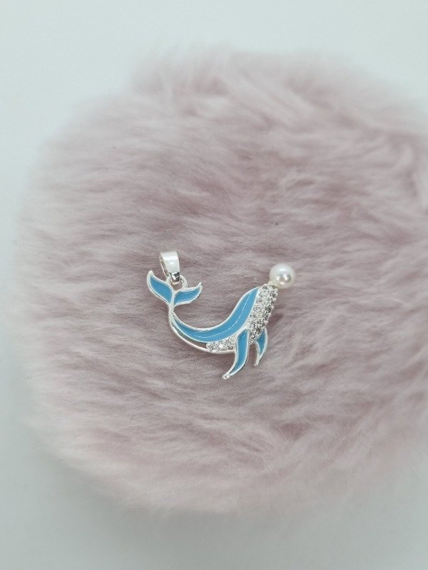 Producto - Dije acero blanco ballena esmalt strass y perla