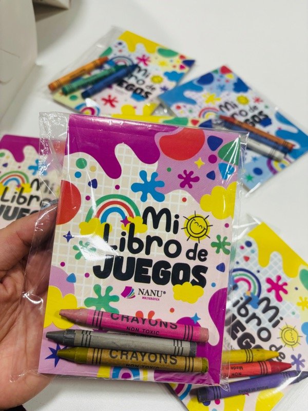 Producto - Combo libro de juegos y crayones
