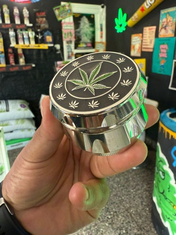 Producto - PICADOR METAL AMSTERDAM 4 PARTES - RECOLESTOR DE HASH