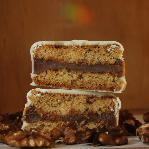 Producto - Blanco y Nuez