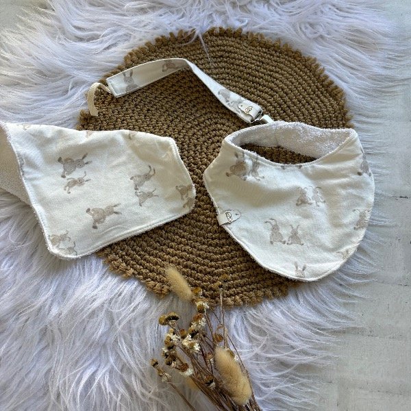 Producto - Set x 3 accesorios infaltables ESTAMPA CONEJITOS BEIGE