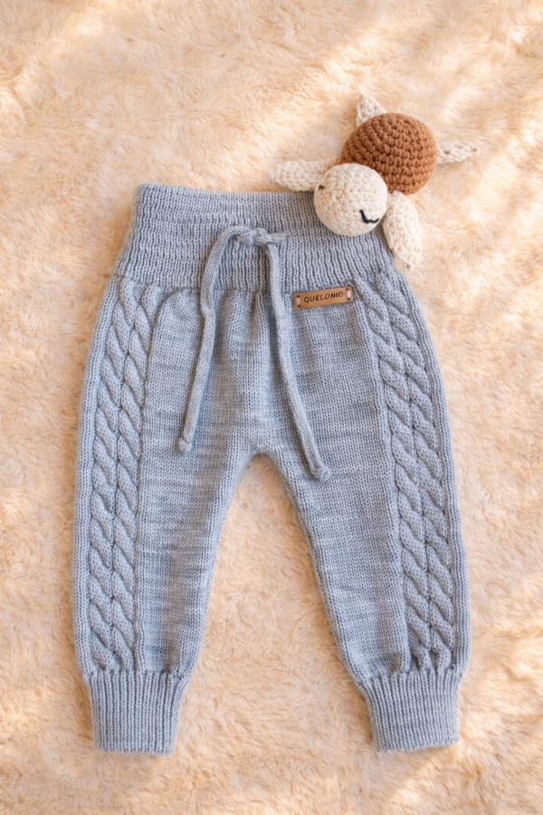 Producto - PANTALON CON OCHOS GRIS PERLA