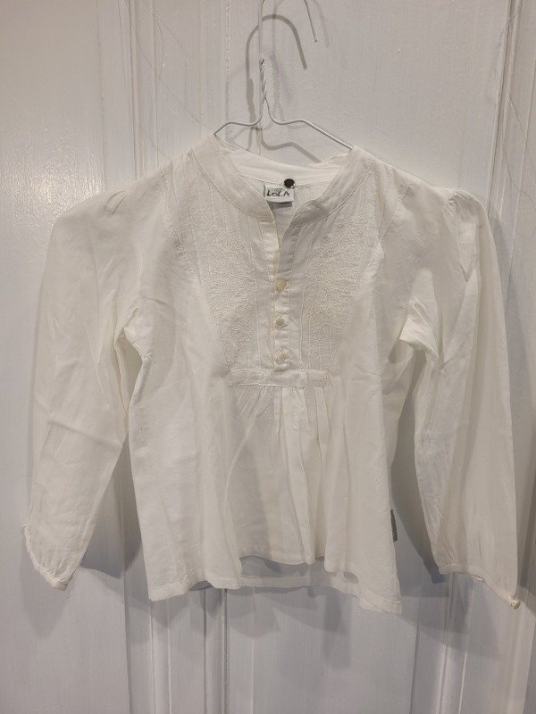 Producto - Camisola CHEEKY blanca con pinzas Talle 6 años- PRECIO: 15X