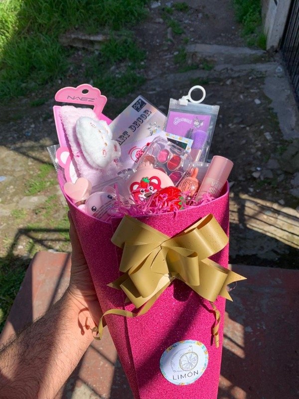 Producto - Ramo de maquillaje para niña
