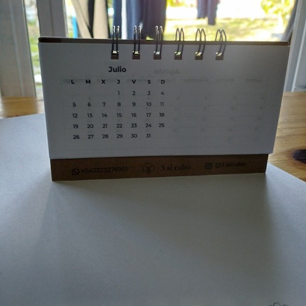 Producto - calendarios de escritorio 15x9cm personalizables - 3