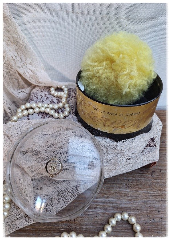 Producto - Polvera o Talquera KAREEN HORN