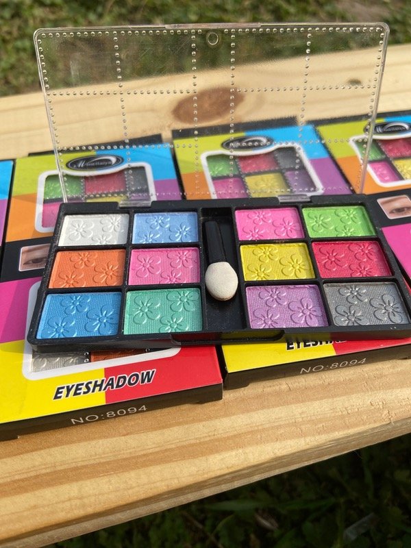 Producto - Paleta de sombras x 12 colores