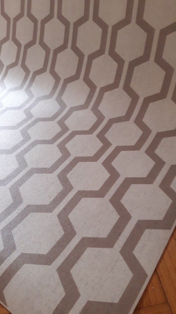 Producto - Alfombra vinilica 1.50 x 1.50 geometrica arena fondo lino