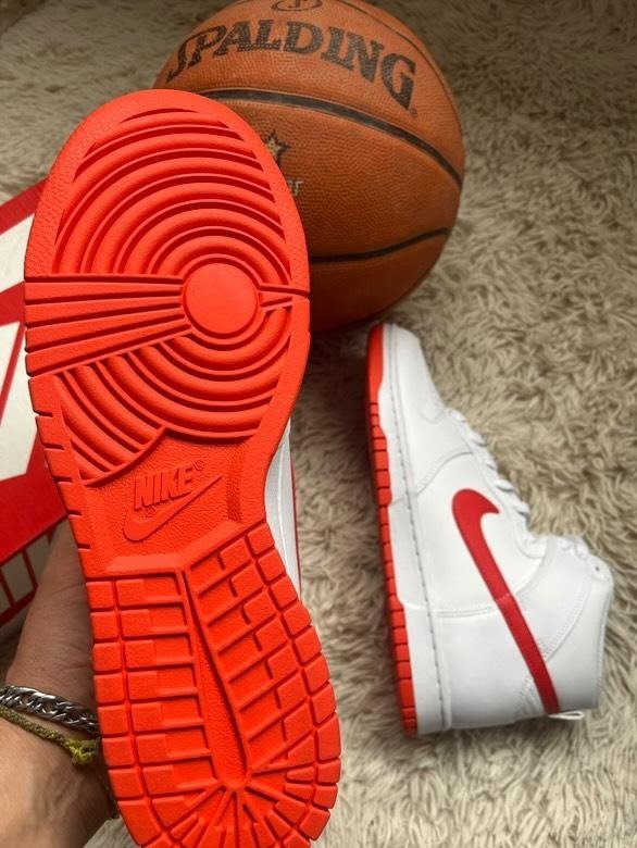 Producto - Zapatillas Nike Dunk Hi Retro