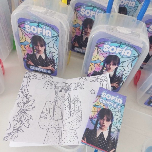 Producto - VALIJITA CARRY ON CON CUADERNITO Y LAPICES