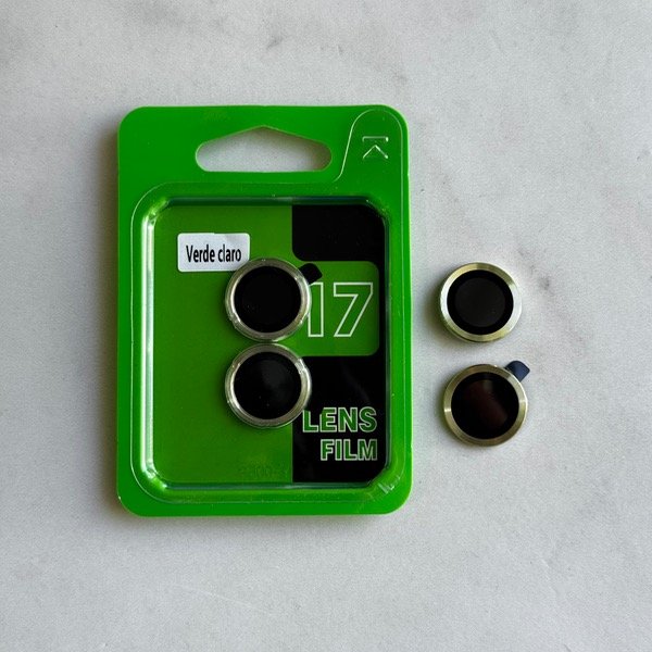 Producto - VIDRIO INDIVIDUAL METALIZADO PARA CÁMARA DE IPHONE 17