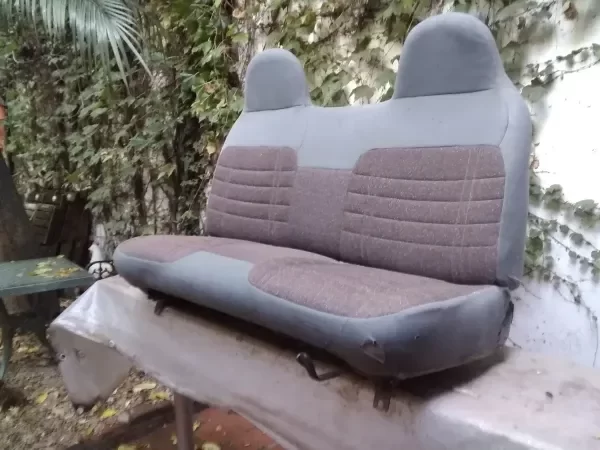 Producto - Asiento trasero rebatible para auto o camioneta