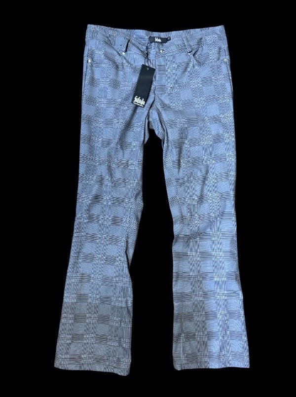 Producto - pantalon kicker gris