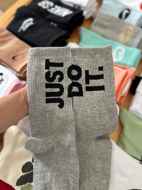 Producto - NIKE JDT GRIS EXC