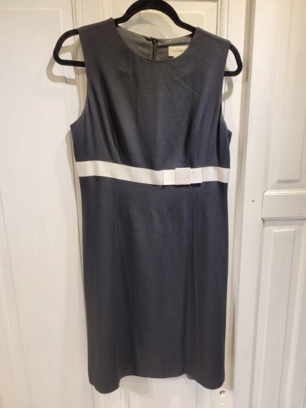 Producto - Vestido ZARA negro con moño blanco Talle M/L - PRECIO: 70X
