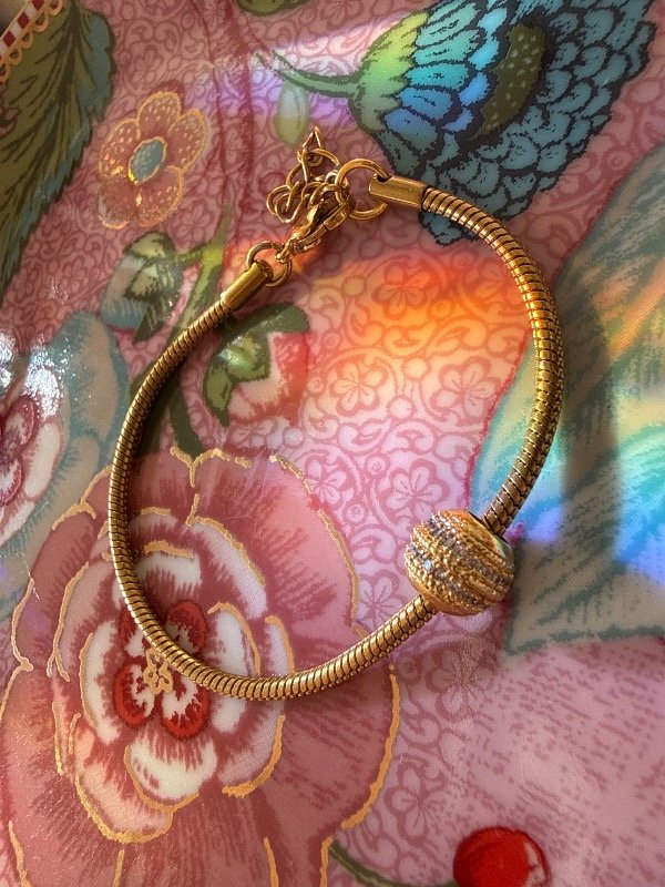 Producto - Pandora con 1 charm premium