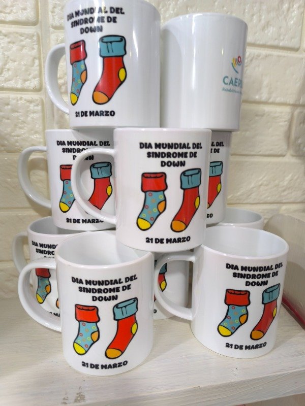 Producto - Taza de plástico resistente
