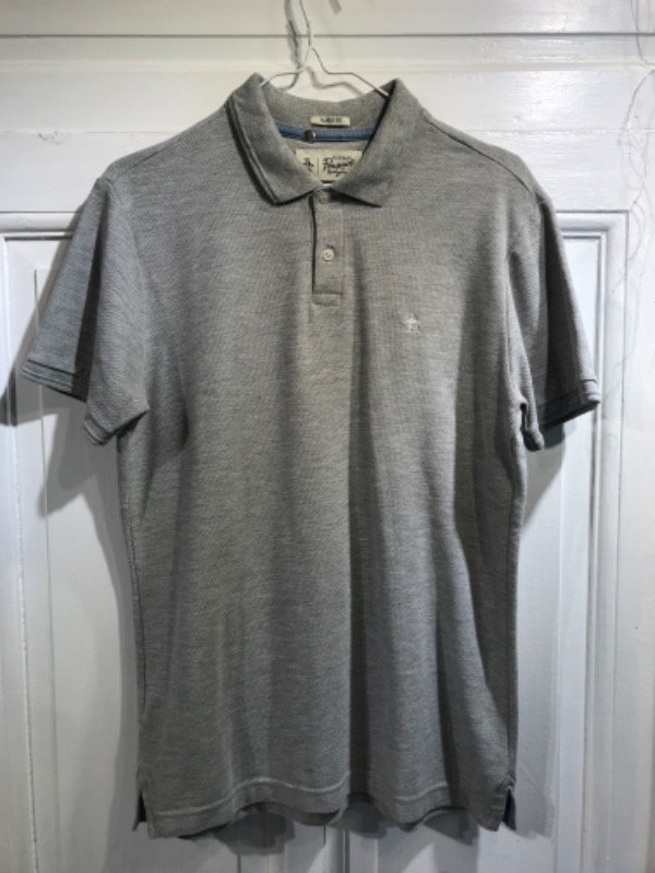 Producto - Chomba PENGUIN gris clara- Talle S- PRECIO: 50x