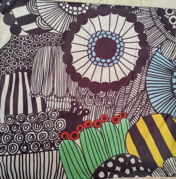 Producto - FUNDA DE ALMOHADA DE DIBUJOS CLASICOS 45X45CM