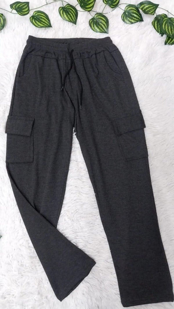 Producto - PANTALÓN CARGO WAFLE