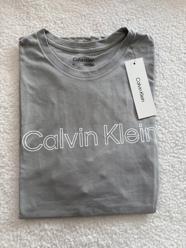 Producto - Remera Ck Gris