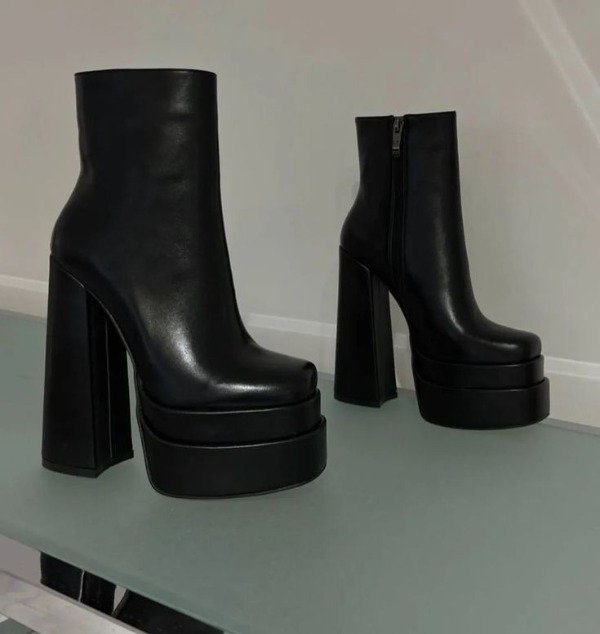 Producto - Botas negras bratzz
