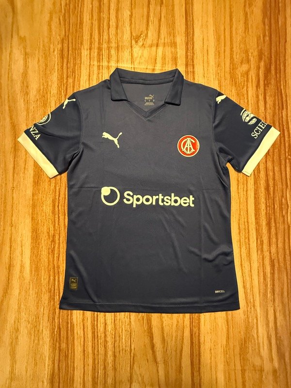 Producto - Independiente tercera equipación versión hincha 2025