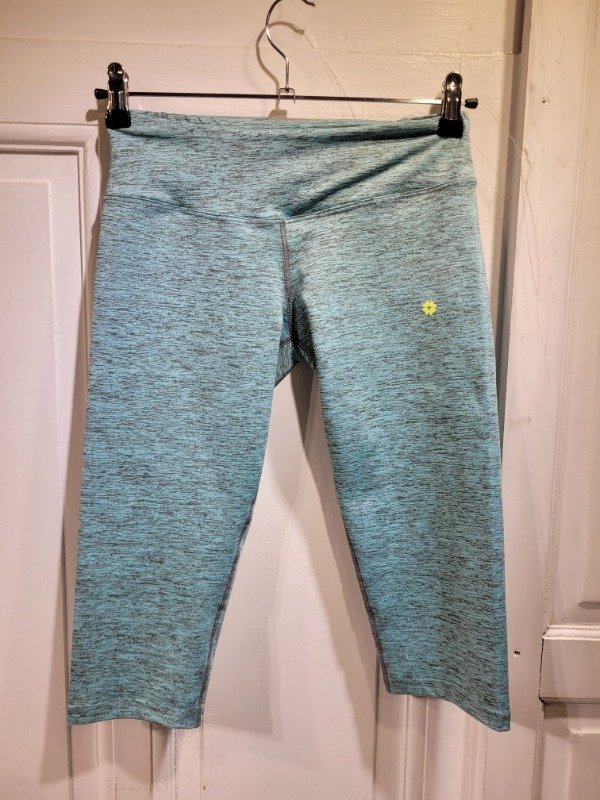 Producto - Calza FRIDA celeste y gris pescadora Talle M - PRECIO: 28X