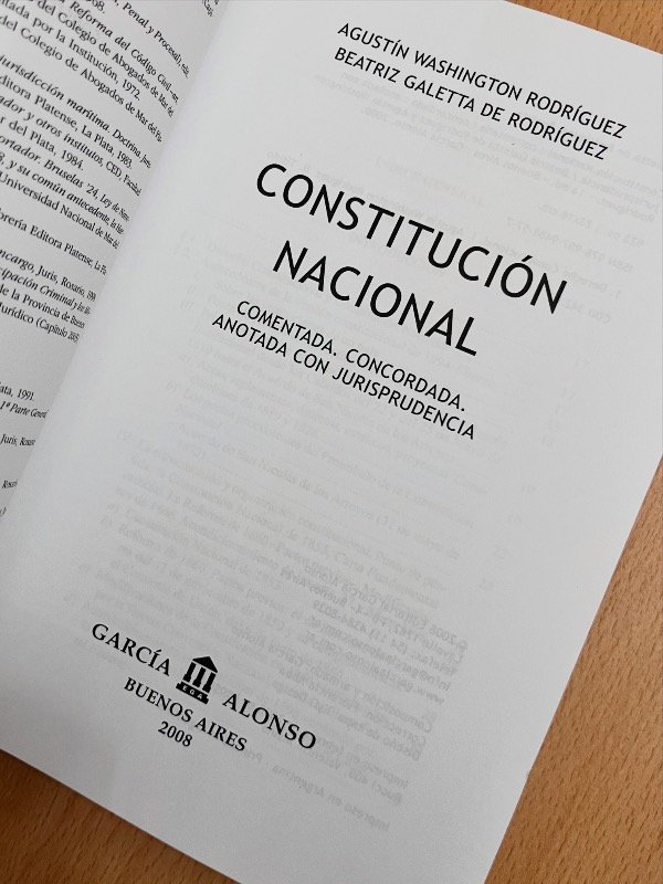 Producto - Constitución comentada.- García Alonso - 2