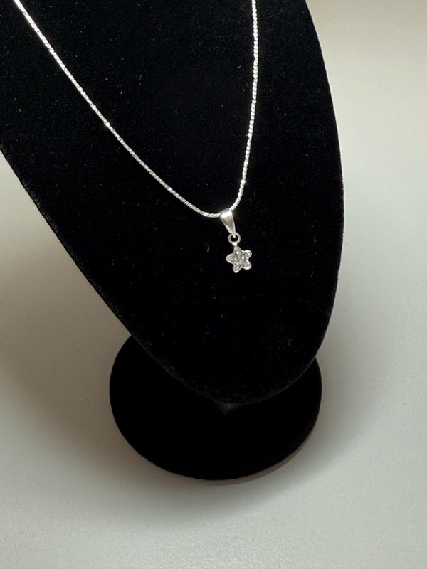 Producto - Cadena fina con dije piedra estrella blanca - 0