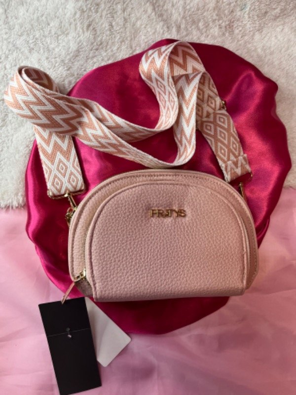 Producto - Bandolera pratys mediana rosado