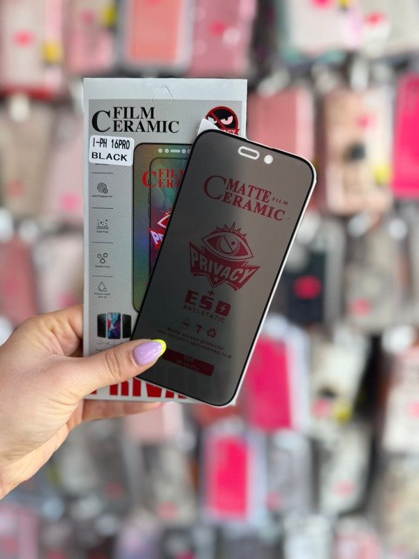 Producto - Vidrio templado ceramico matte antiespia Iphone 16 pro