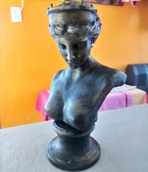 Producto - Estatua Venus De Capua Simil Bronce Clásica Romana Busto 3d