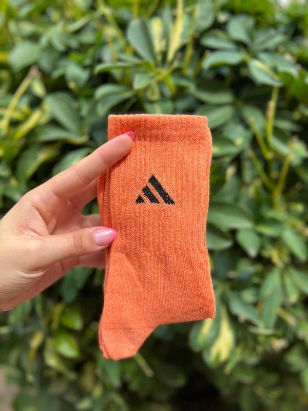 Producto - adidas piramide 3/4 naranja