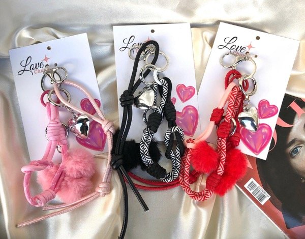 Producto - Charm Llaveros borlas