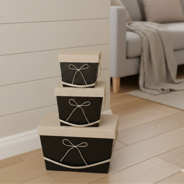 Producto - SET CAJAS X3 CUADRADA C.MOÑO - 26X18X21.22,5X15,5X18.19X13X