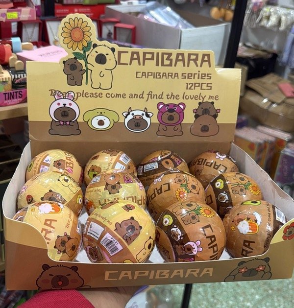 Producto - Sorpresa en pelota capibara