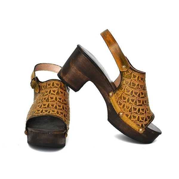 Producto - Zueco semiabierto