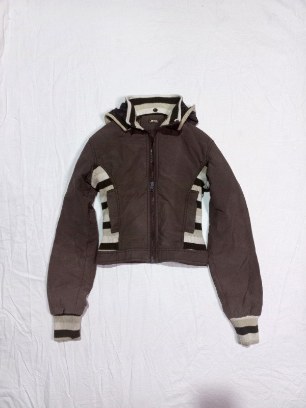 Producto - Campera Marróncita