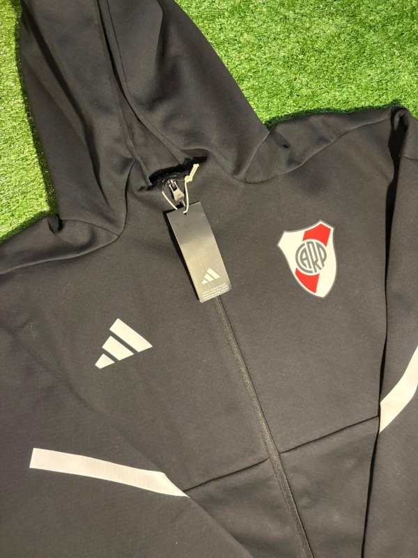 Producto - Campera Z.N.E 2025 (XL) - 1