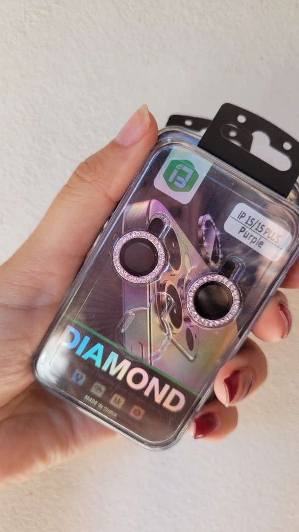 Producto - Iph 15 y iph 15 plus protector de camara straps lila