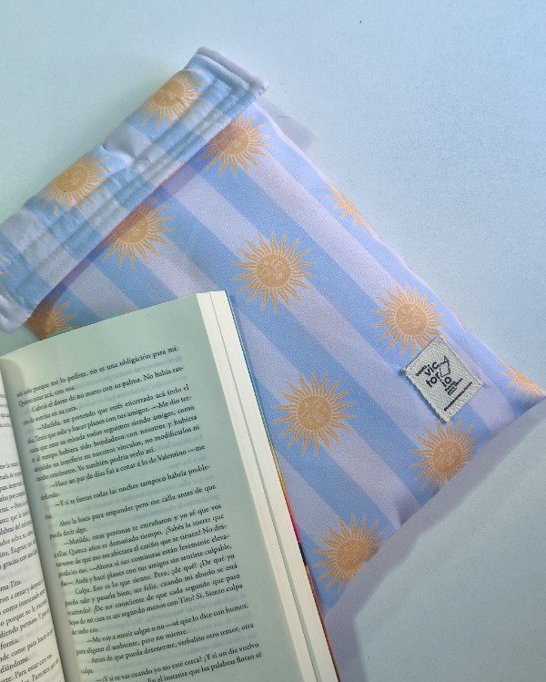 Producto - Funda para libros estándar Sol de Mayo IMPERMEABLE - 1