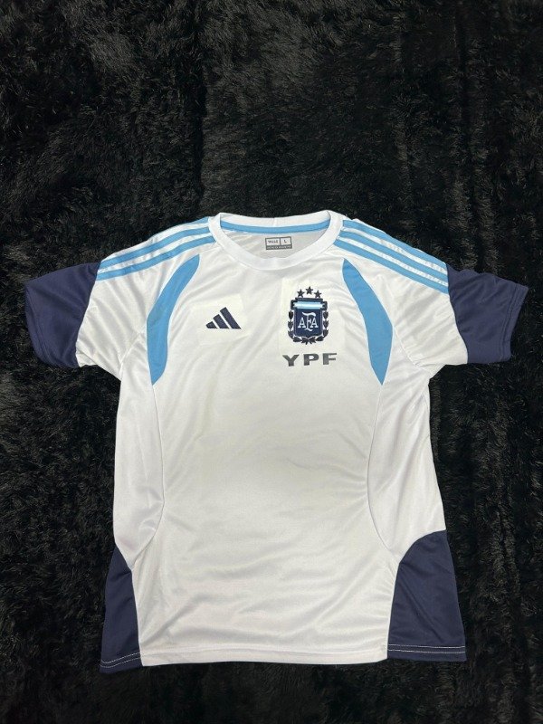 Producto - CAMISETA DE ENTRENAMIENTO ARGENTINA