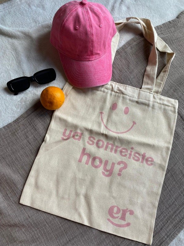 Producto - Tote "Ya sonreíste hoy"