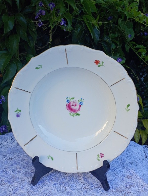Producto - Plato hondo de porcelana Dinamarquesa WJS