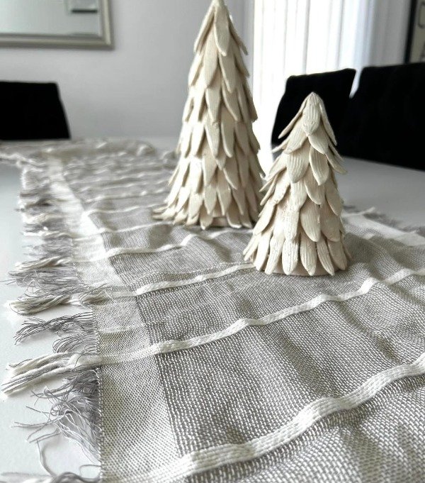 Producto - Camino de mesa gris