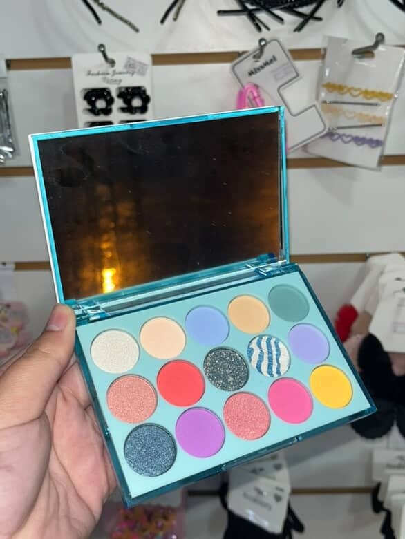 Producto - SOMBRAS KUROMI X15 COLORES